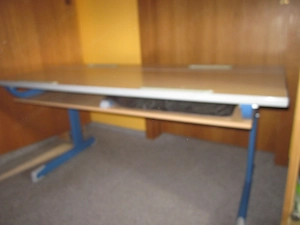 Schul-Schreibtisch