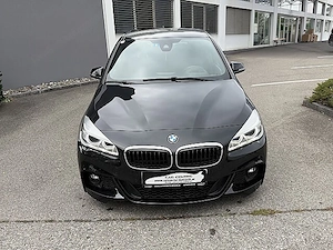 Bmw 218d M Sport nur 65.382 pkm Bild 2