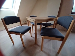 Tischgruppe mit 4 Stühlen, Buche Vollholz Bild 2
