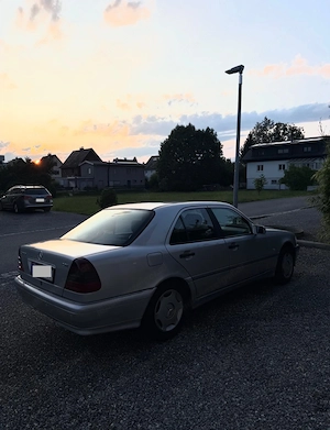 Mercedes C220 CDI | Baureihe W202 | Baujahr 1999, gültiges Pickerl (11  + 4) Bild 7