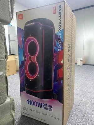 Sofort versandfertig: JBL Partybox Ultimate 1100W. Neu und originalverpackt mit Mikrofon. Bild 2
