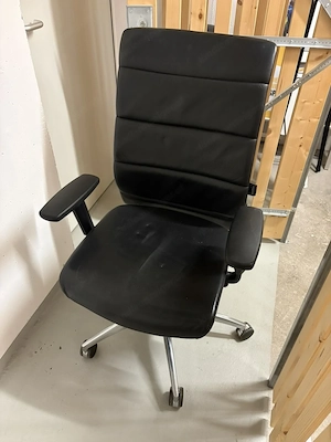 Bürostuhl zu verschenken!