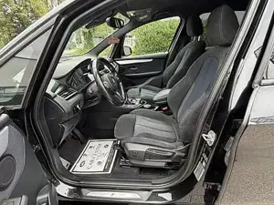 BMW 2er Bild 11