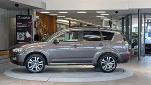 Mitsubishi Outlander Bild 4