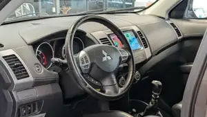 Mitsubishi Outlander Bild 11
