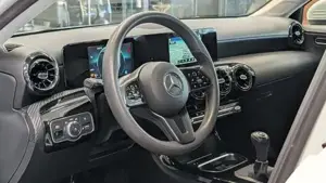 Mercedes-Benz A 160 Bild 11