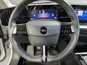 Opel Astra Bild 9