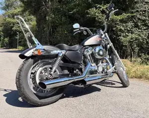 Motorrad Harley 72 XL 1200V Bild 3
