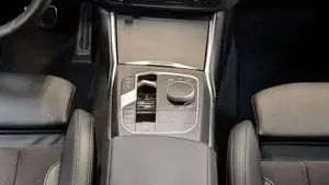 BMW 320 Bild 19