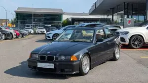 BMW 325