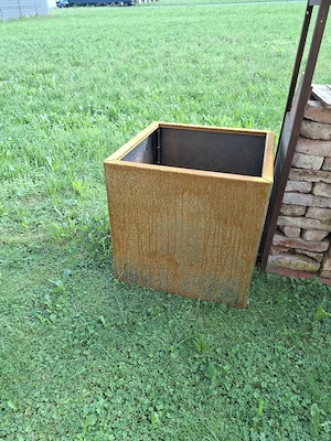 Planzenkübel aus Cortenstahl Bild 3