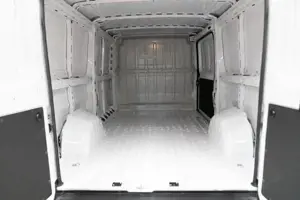 Peugeot Boxer 330 2.2 BlueHDi L2H1 3,0t S (EU6d) SpurH Bild 8