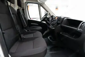 Peugeot Boxer 330 2.2 BlueHDi L2H1 3,0t S (EU6d) SpurH Bild 7
