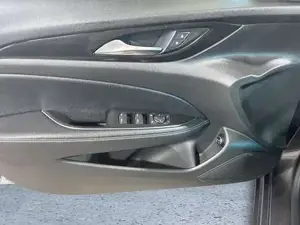 Opel Insignia Bild 12