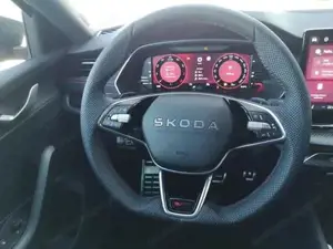 Skoda Octavia Combi 2.0 TSI 195 kW RS Kombi ABT 2.0TSI Pano Matrix ... Bild 6