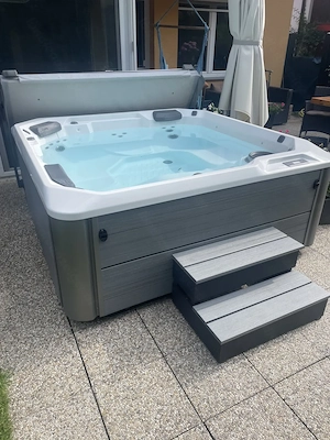 Hotspring Whirlpool   Propel   zu verkaufen. 