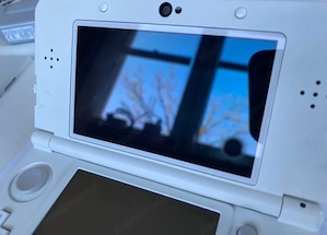 Nintendo 3DS XL  Bild 4