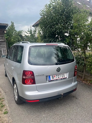 VW Touran Trendline TDI DSG (105 PS) Bild 5