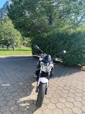 Kawasaki Z650 ABS - Weiß - EZ 04.2017 Bild 2