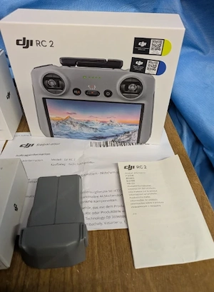 DJI Mini 5 Pro Drohne, RC2 und 2 Accus nicht aktiviert , in ungeöff. OVP Bild 3