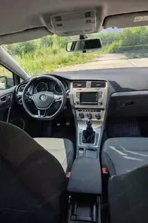 VW Golf Variant Bild 3