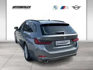 BMW 320xd er 320d xDrive Touring G21 B47 Head-Up Bild 2