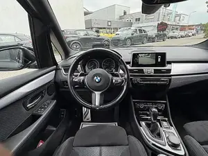 Bmw 218d M Sport nur 65.382 pkm Bild 2