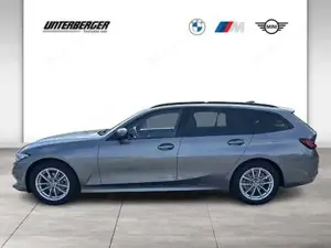 BMW 320xd er 320d xDrive Touring G21 B47 Head-Up Bild 3