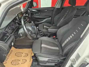 BMW 216 Bild 12