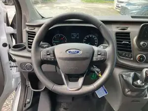 Ford Transit Bild 9