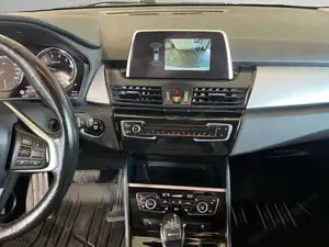 BMW 225 Bild 9