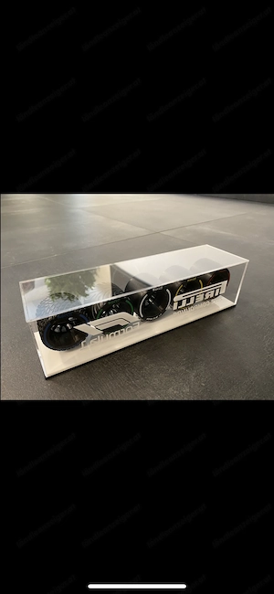 Pirelli Formel 1 Reifensatz Modell Bild 3