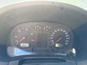 VW Golf 4 1.9 TDI 4Motion   100 PS, Allrad, , top gepflegt Bild 9