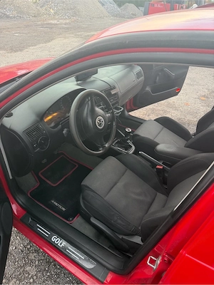 VW Golf 4 1.9 TDI 4Motion   100 PS, Allrad, , top gepflegt Bild 7