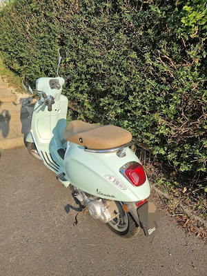 Vespa Primavera 50 mint, ab 24.08. verfügbar  Bild 2