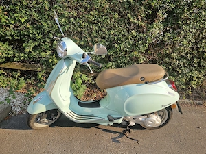 Vespa Primavera 50 mint, ab 24.08. verfügbar  Bild 3