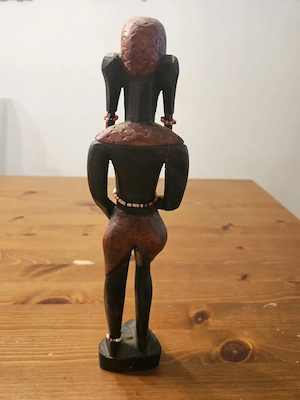Kleine afrikanische Figur Bild 2