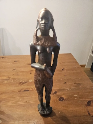 Afrikanische Holzfiguren