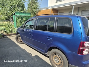 VW Touran Bj 2009 Bild 3