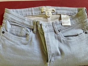 BW - Hose gestreift