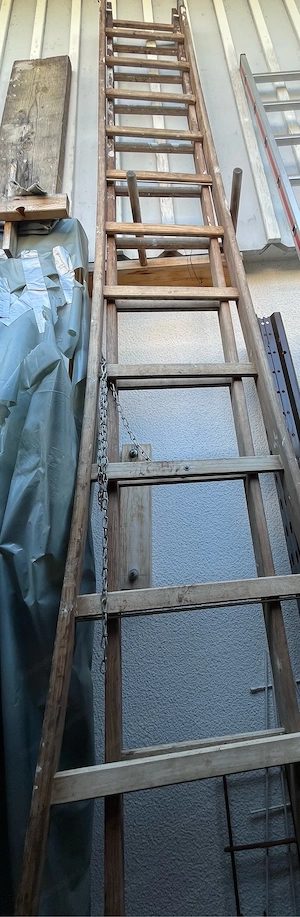 Leiter aus Holz zu verschenken