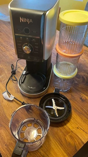 Ninja Creami Deluxe Eismaschine