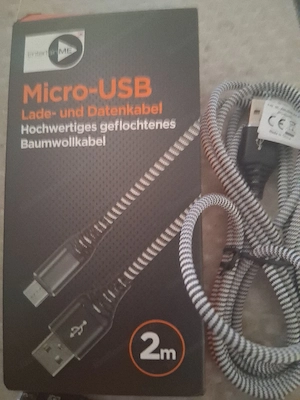 ich biiete ein Micro-Usb Lade und datenkabel wie auf dem Billd zu sehn