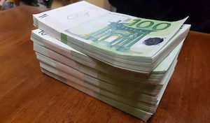Kreditangebote:  Lösen Sie Ihre Probleme und verwirklichen Sie Ihre Projekte    Wir bieten maßgeschn