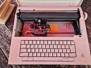Elektrische Schreibmaschine  Bild 2