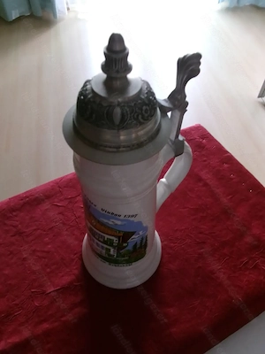 Bierkrüge aus Steingut und Zinn Bild 8