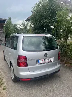 VW Touran Trendline TDI DSG (105 PS) Bild 5