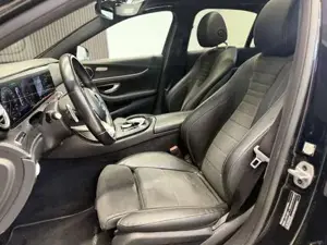 Mercedes-Benz E 300 Bild 16