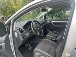 VW Touran Trendline TDI DSG (105 PS)