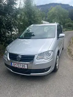 VW Touran Trendline TDI DSG (105 PS) Bild 4